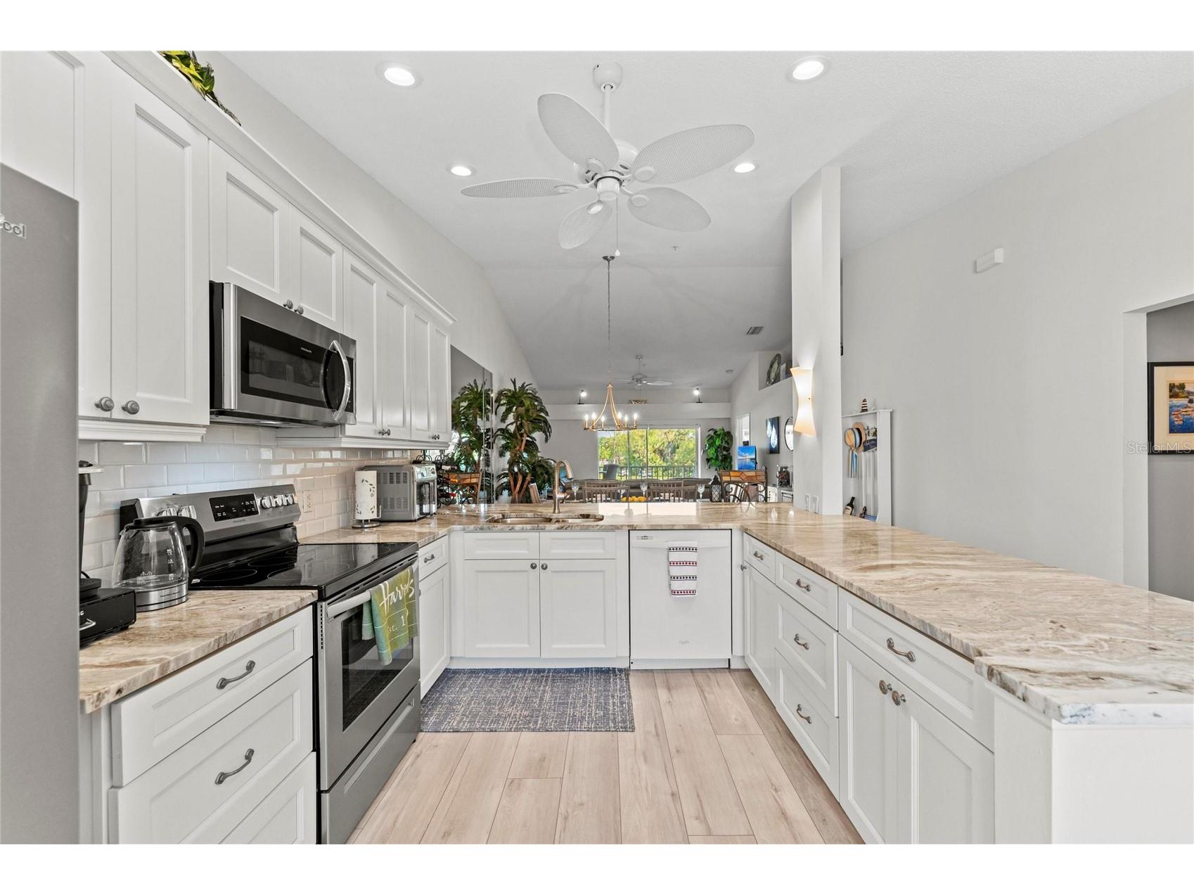 4639 Chapel Hill Drive #2925 Sarasota FL 34238 A4687543 image12