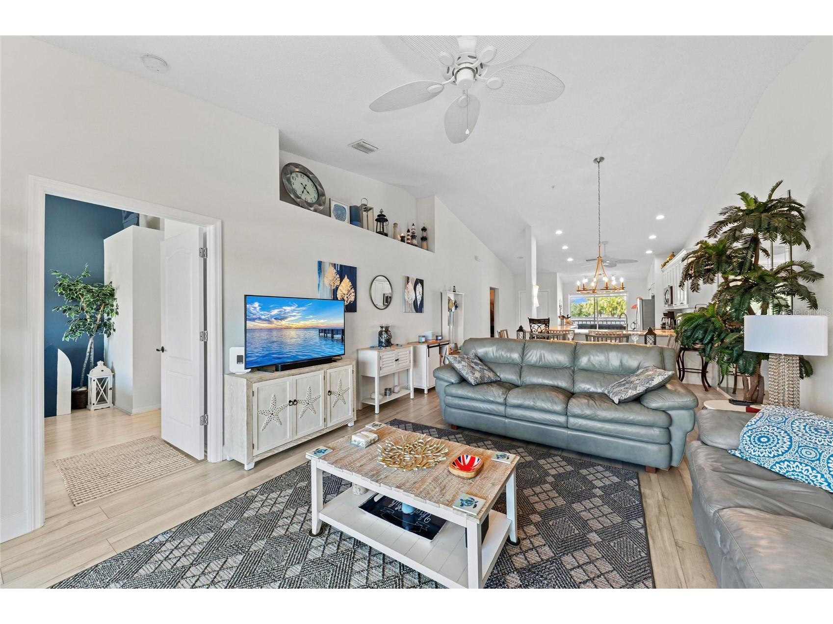 4639 Chapel Hill Drive #2925 Sarasota FL 34238 A4687543 image16