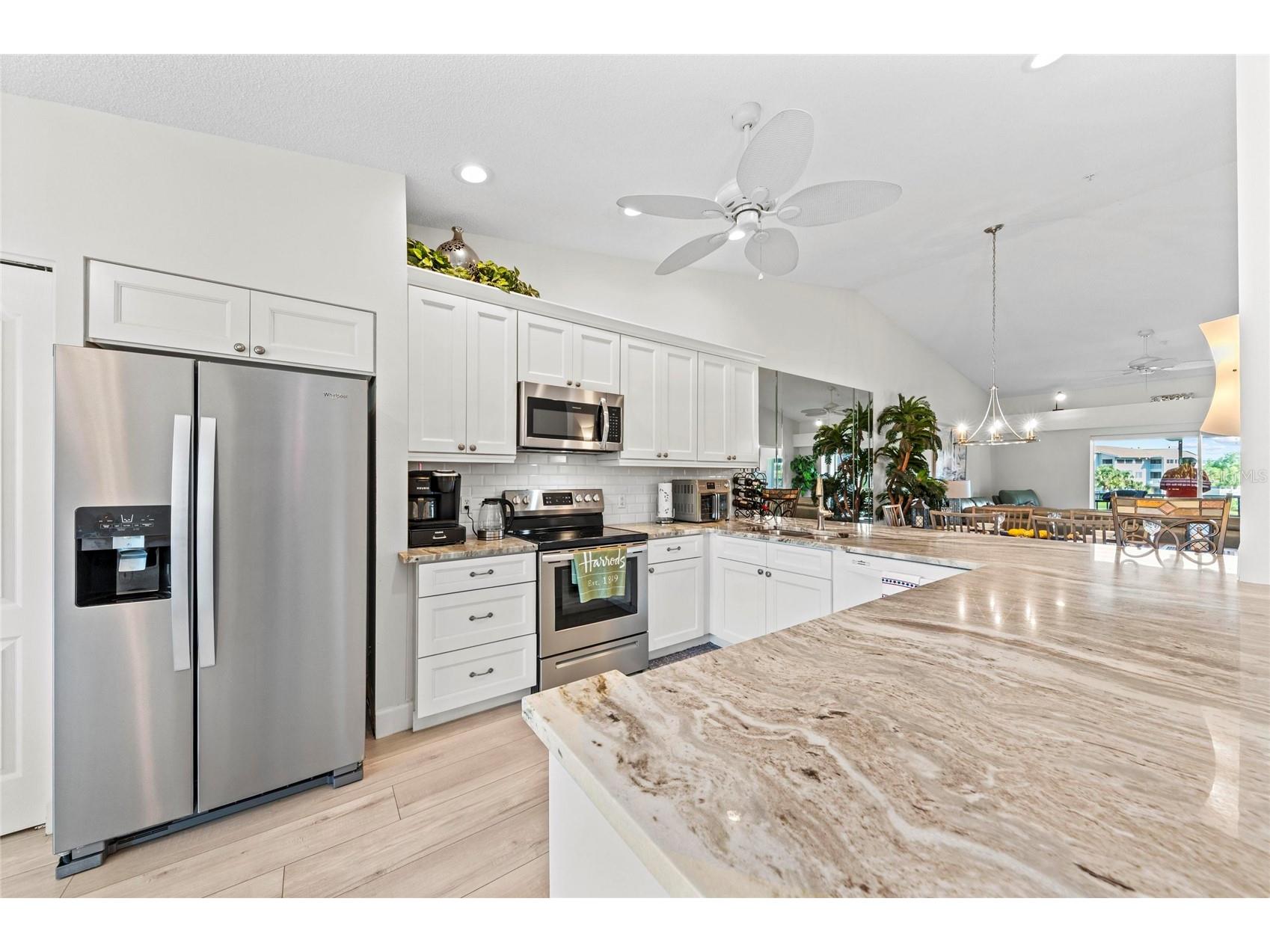 4639 Chapel Hill Drive #2925 Sarasota FL 34238 A4687543 image7