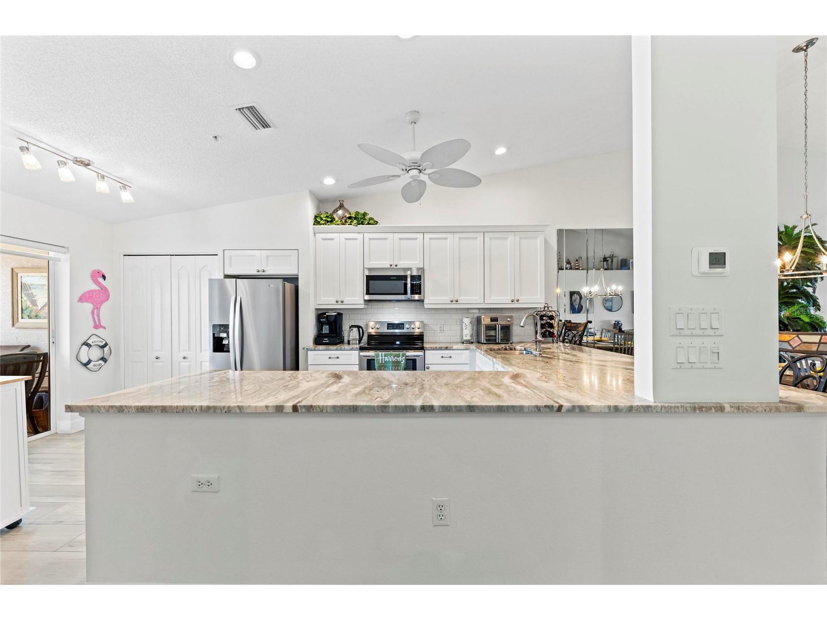4639 Chapel Hill Drive #2925 Sarasota FL 34238 A4687543 image8