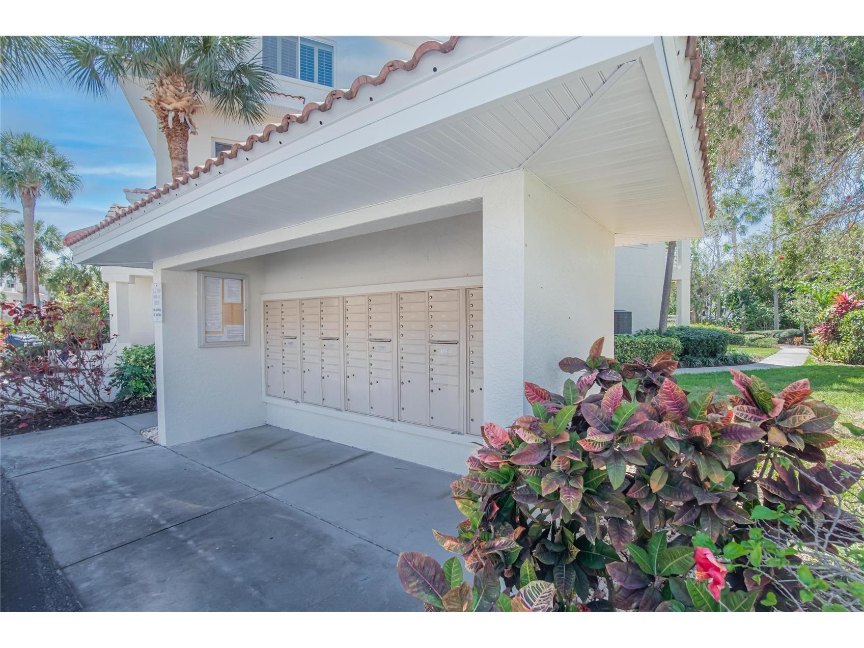 4639 Mirabella Court Saint Pete Beach FL 33706 - BOCA CIEGA TB8487128 image45