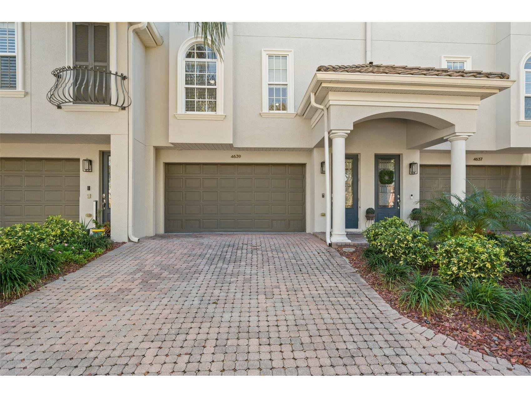 4639 Overlook Drive NE Saint Petersburg FL 33703 TB8469269 image1
