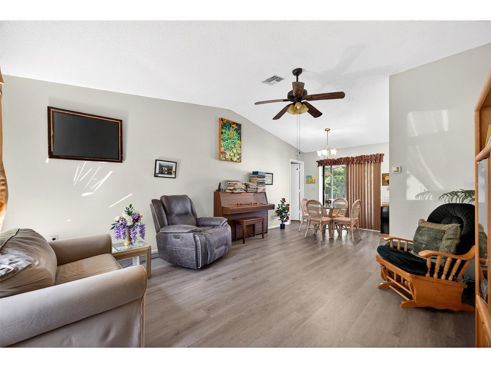 464 Coronado Road Venice FL 34293 C7525996 image3