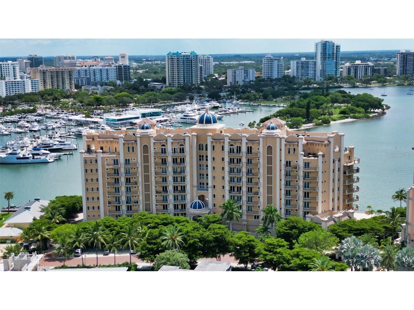 464 Golden Gate Point #202 Sarasota FL 34236 - SARASOTA BAY A4554477 image1