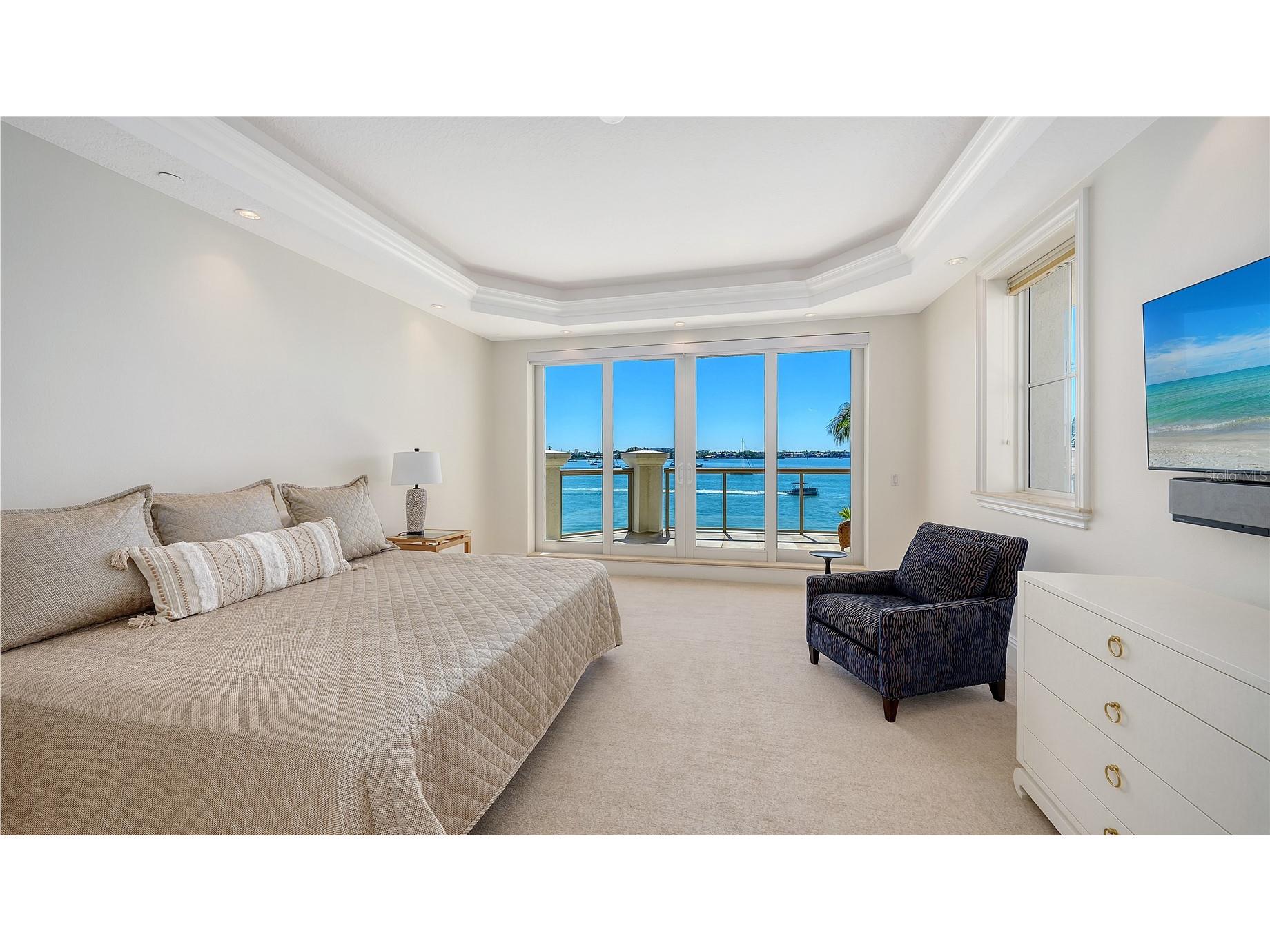 464 Golden Gate Point #304 Sarasota FL 34236 A4676340 image21