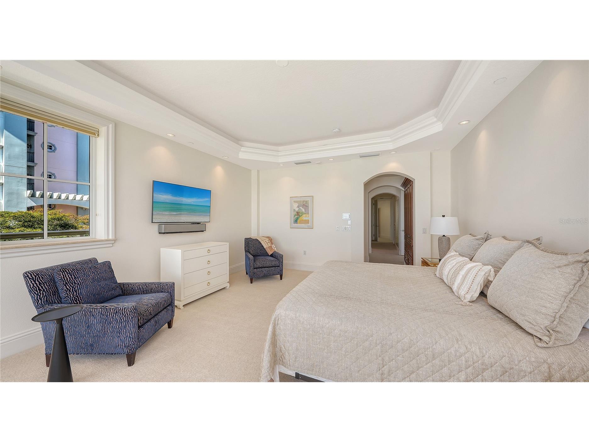 464 Golden Gate Point #304 Sarasota FL 34236 A4676340 image25
