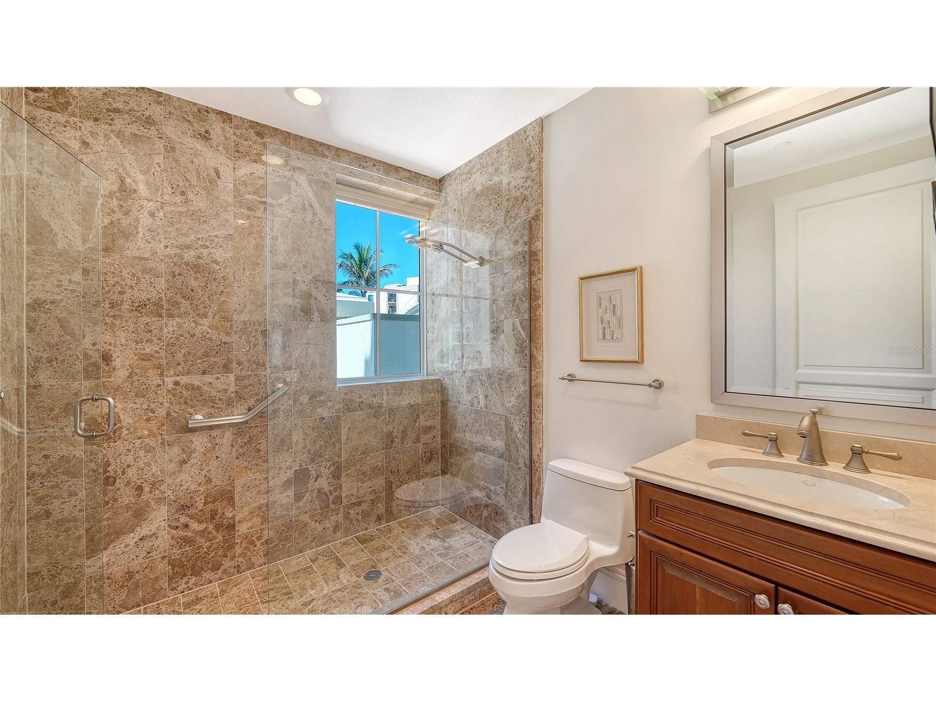 464 Golden Gate Point #304 Sarasota FL 34236 A4676340 image26