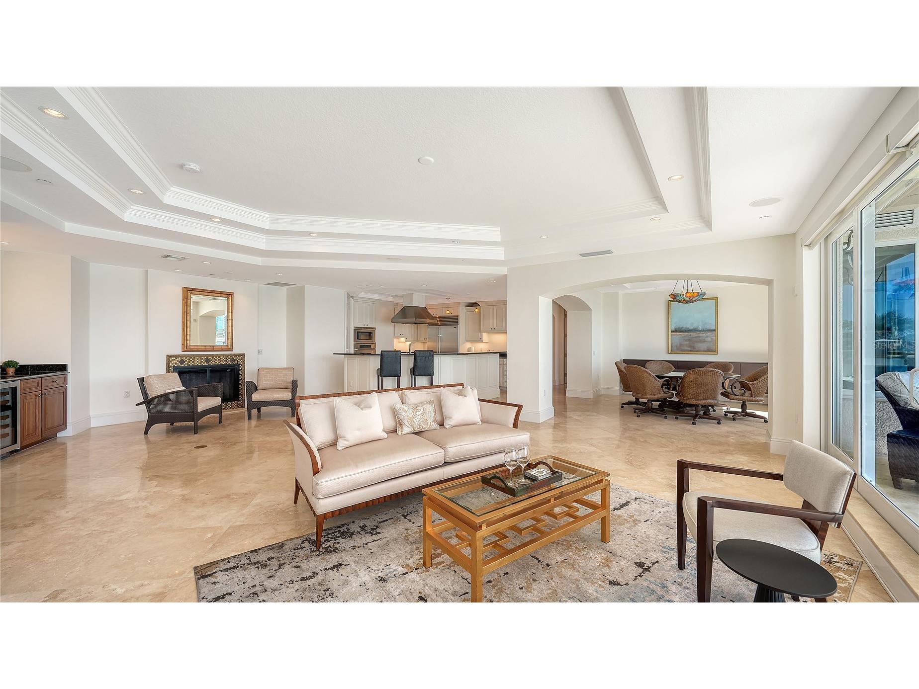 464 Golden Gate Point #304 Sarasota FL 34236 A4676340 image4