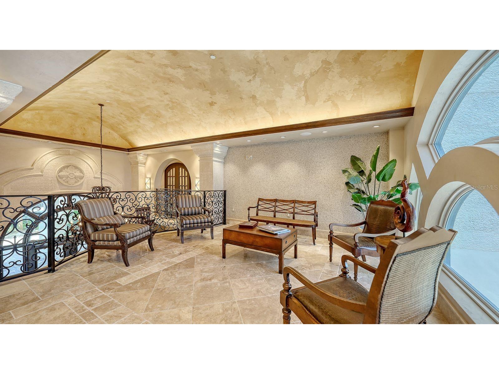 464 Golden Gate Point #304 Sarasota FL 34236 A4676340 image42