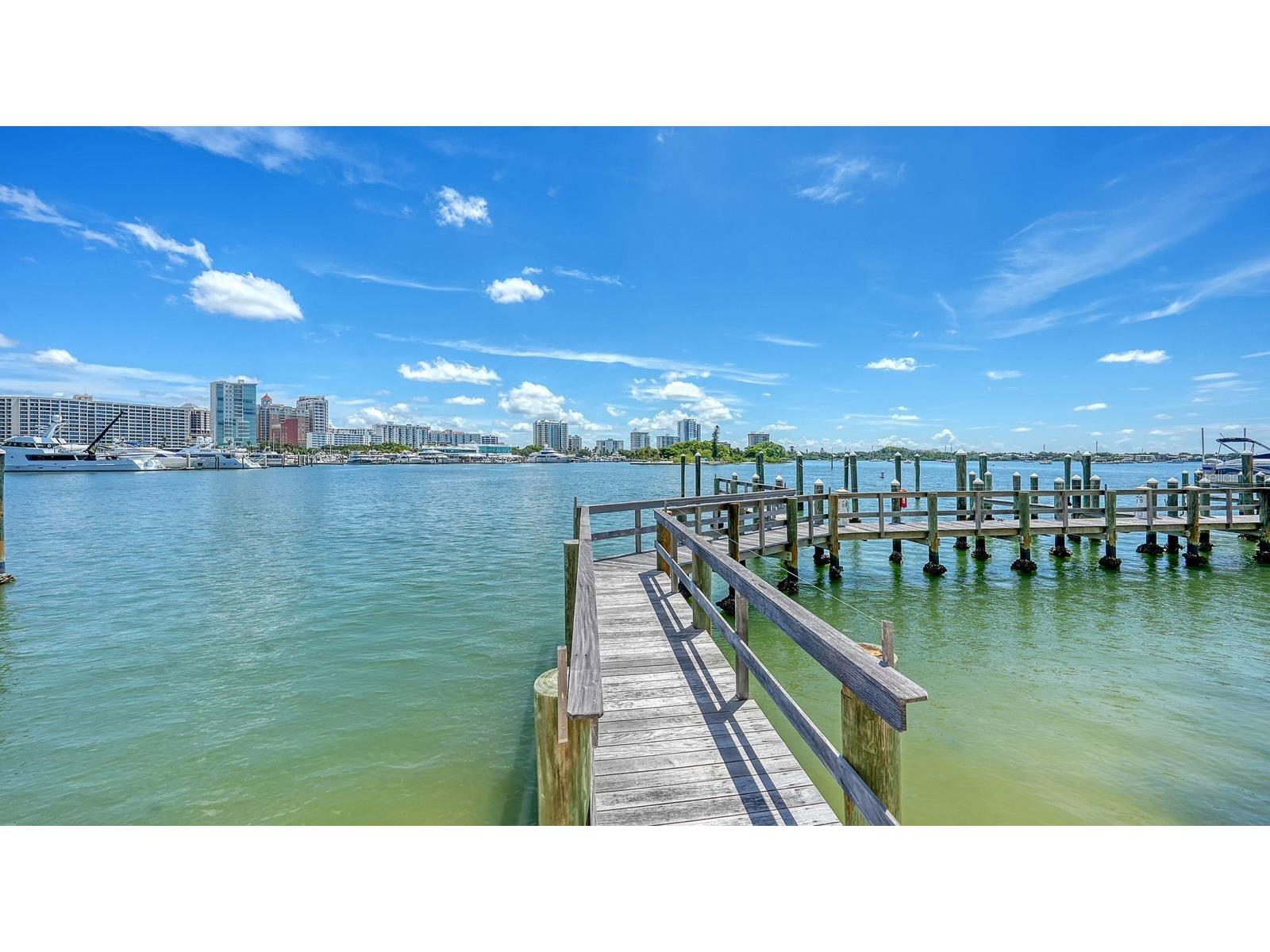 464 Golden Gate Point #304 Sarasota FL 34236 A4676340 image47