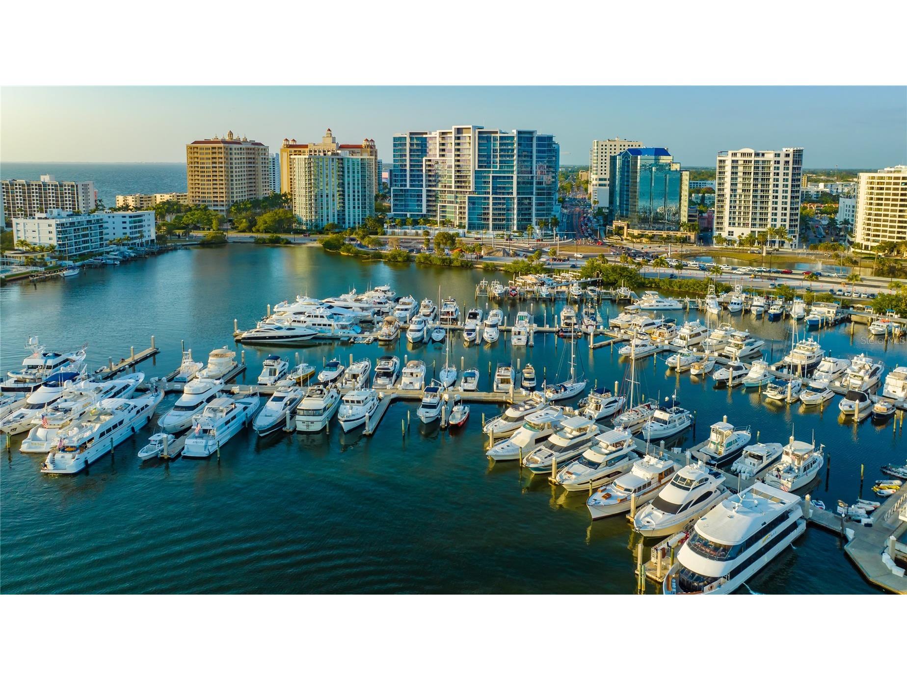 464 Golden Gate Point #304 Sarasota FL 34236 A4676340 image53