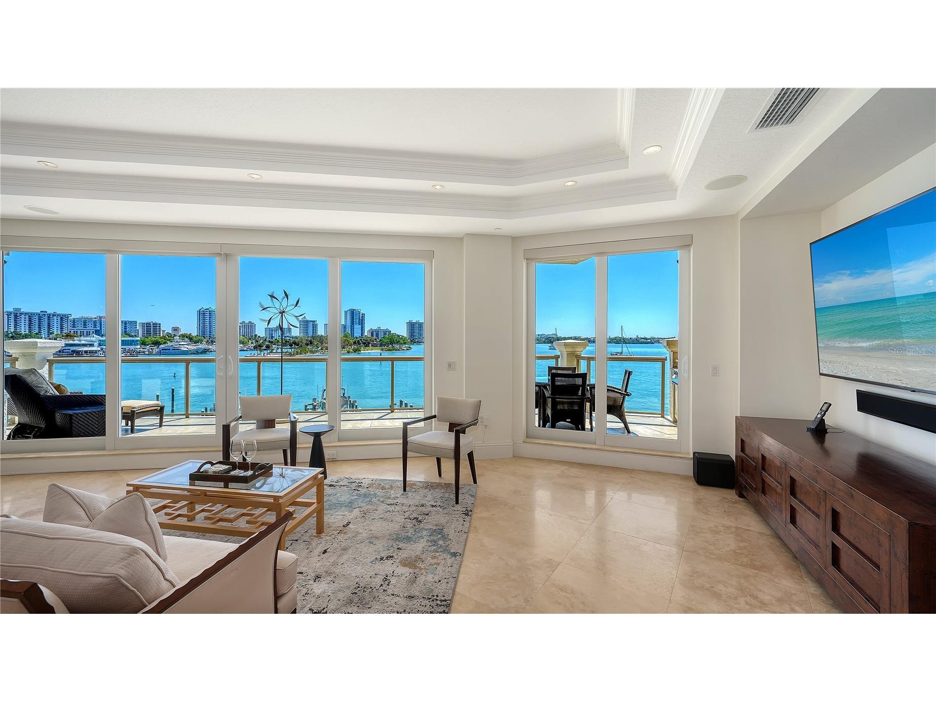 464 Golden Gate Point #304 Sarasota FL 34236 A4676340 image6