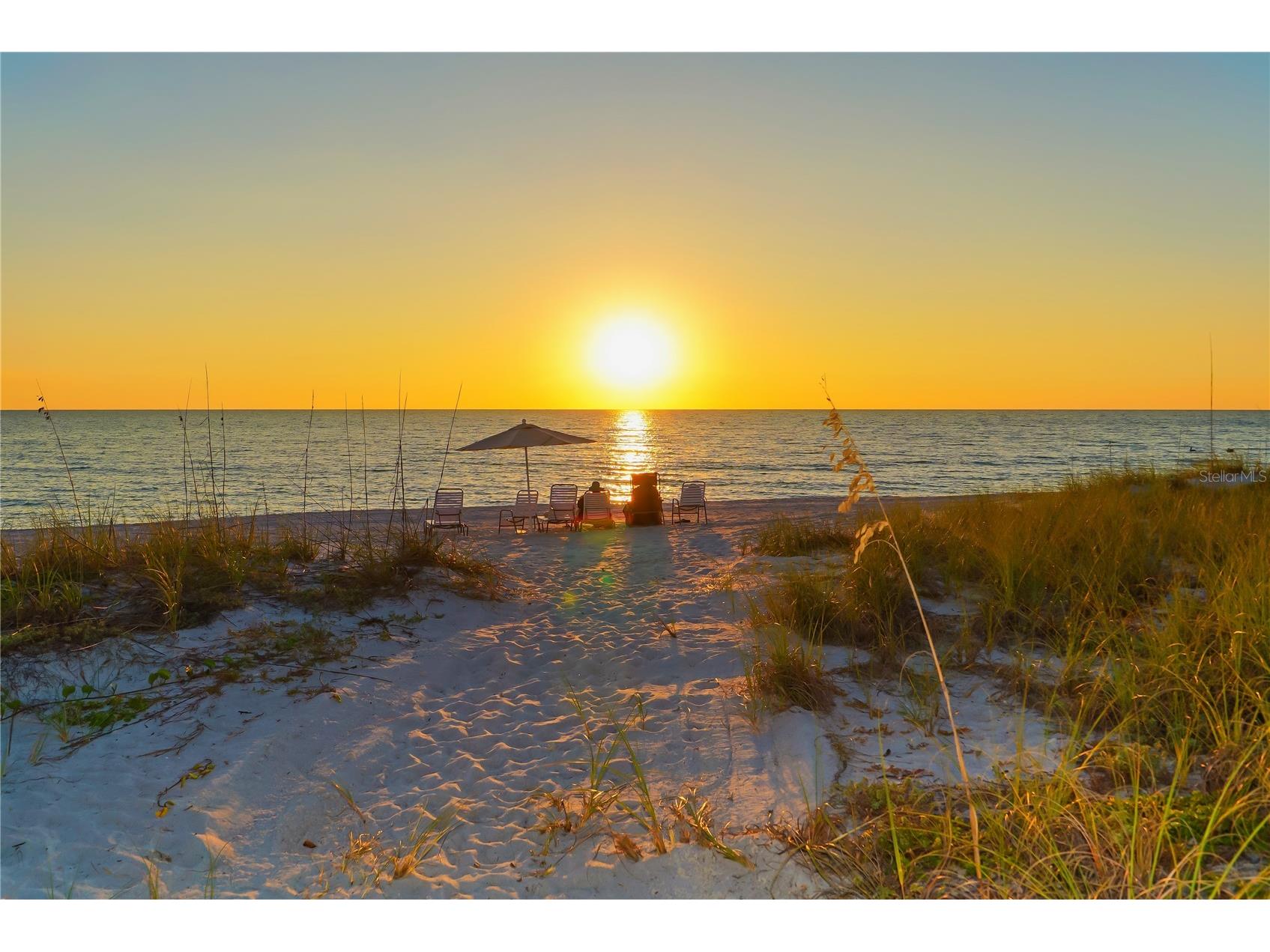 464 Golden Gate Point #304 Sarasota FL 34236 A4676340 image60