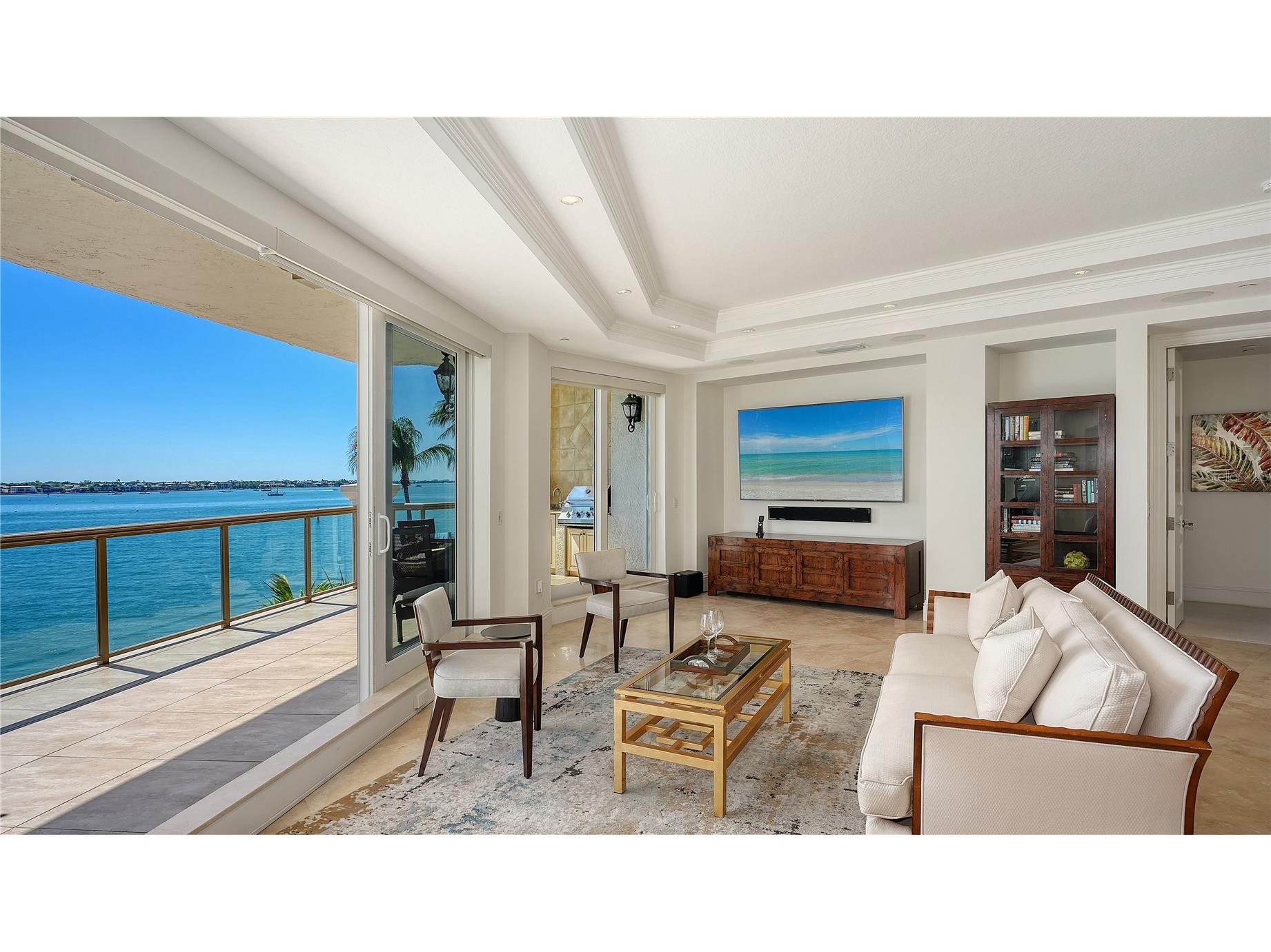 464 Golden Gate Point #304 Sarasota FL 34236 A4676340 image8