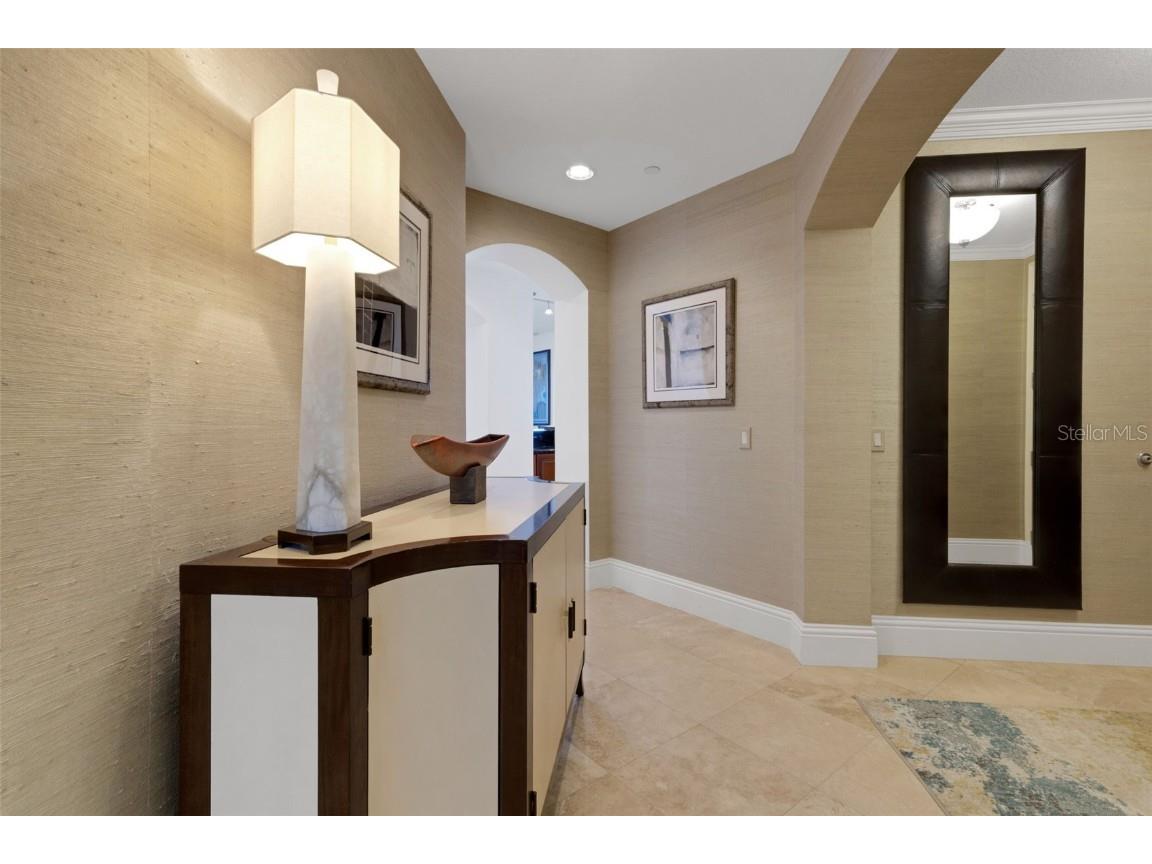 464 Golden Gate Point #403 Sarasota FL 34236 A4666344 image10