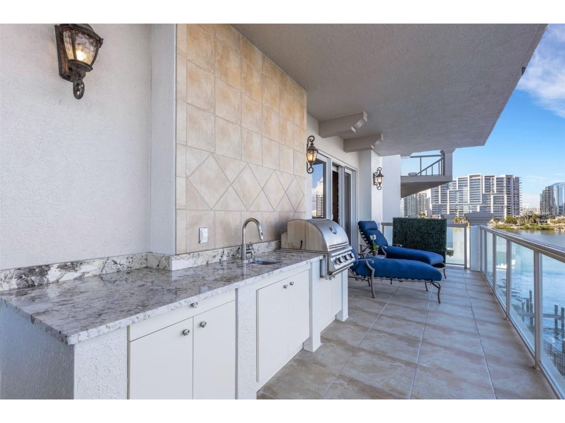 464 Golden Gate Point #403 Sarasota FL 34236 A4666344 image29