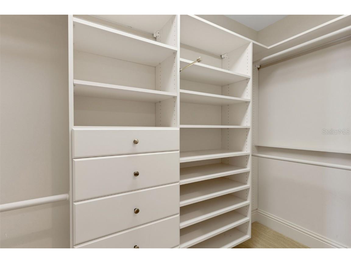 464 Golden Gate Point #403 Sarasota FL 34236 A4666344 image60