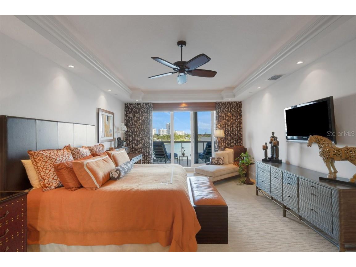 464 Golden Gate Point #403 Sarasota FL 34236 A4666344 image62