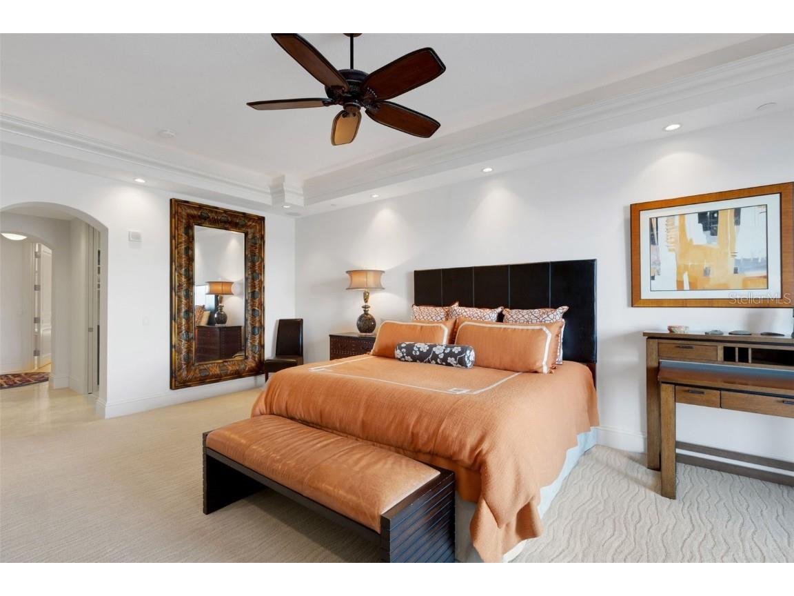 464 Golden Gate Point #403 Sarasota FL 34236 A4666344 image65