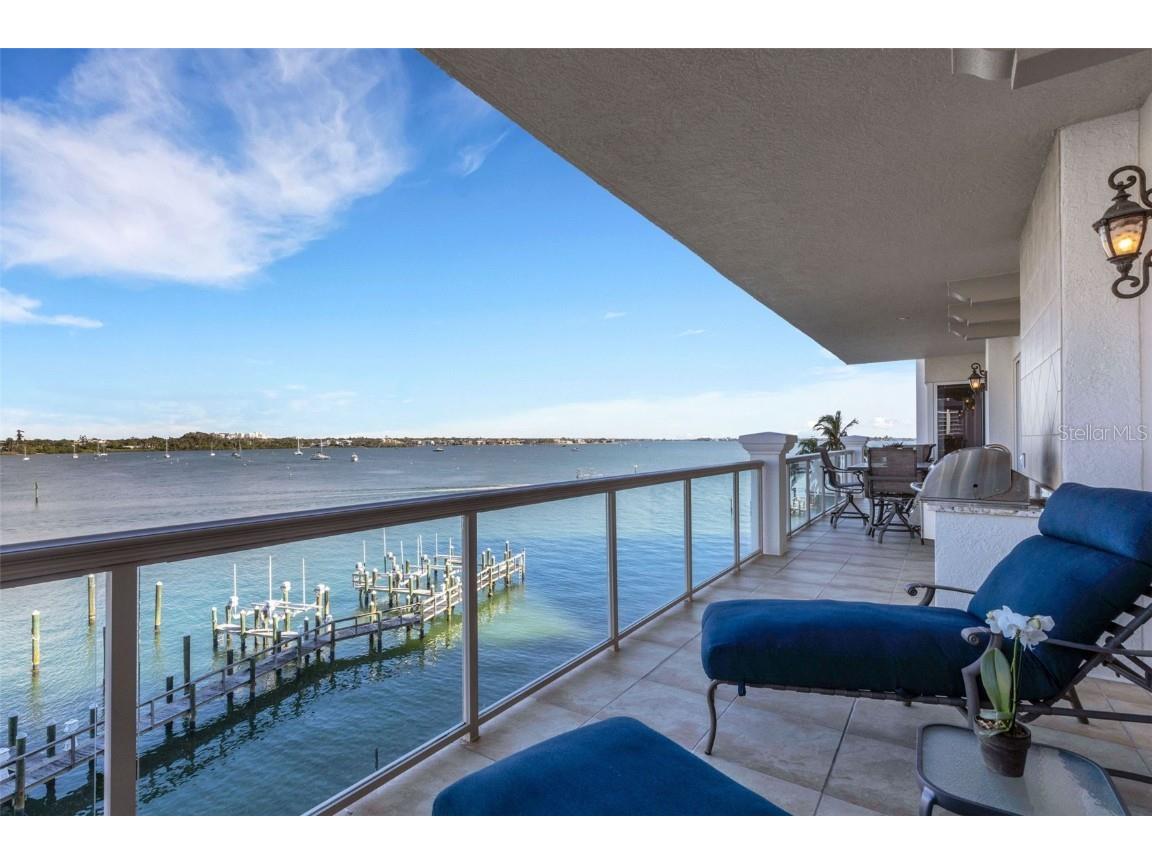 464 Golden Gate Point #403 Sarasota FL 34236 A4666344 image68