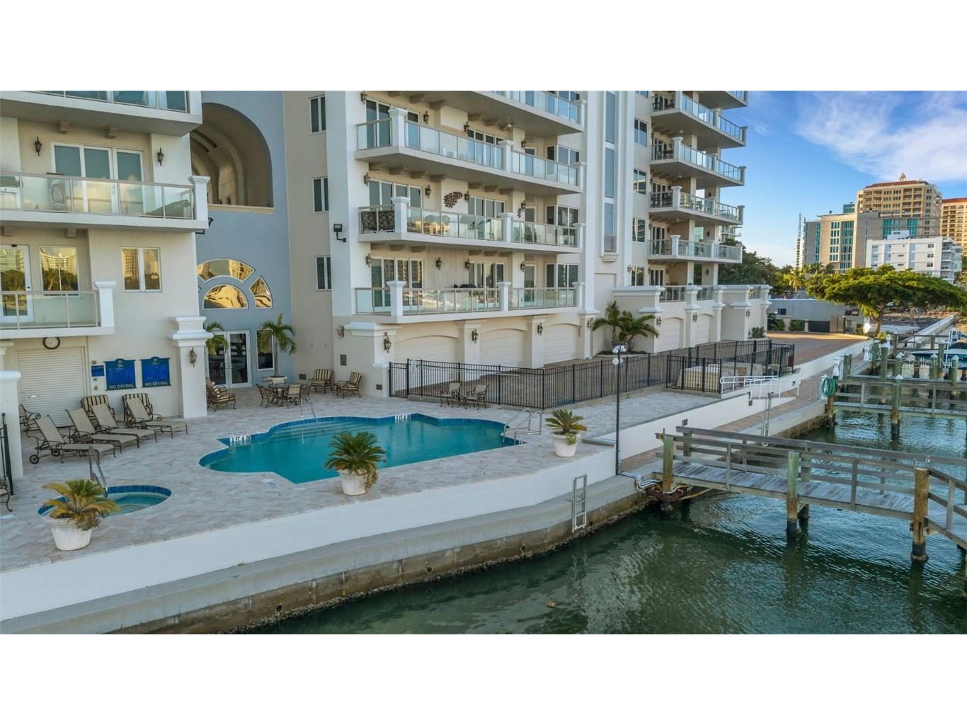 464 Golden Gate Point #403 Sarasota FL 34236 A4666344 image71