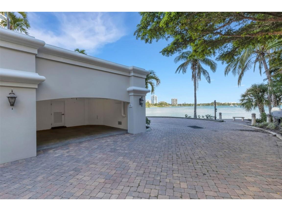 464 Golden Gate Point #403 Sarasota FL 34236 A4666344 image73