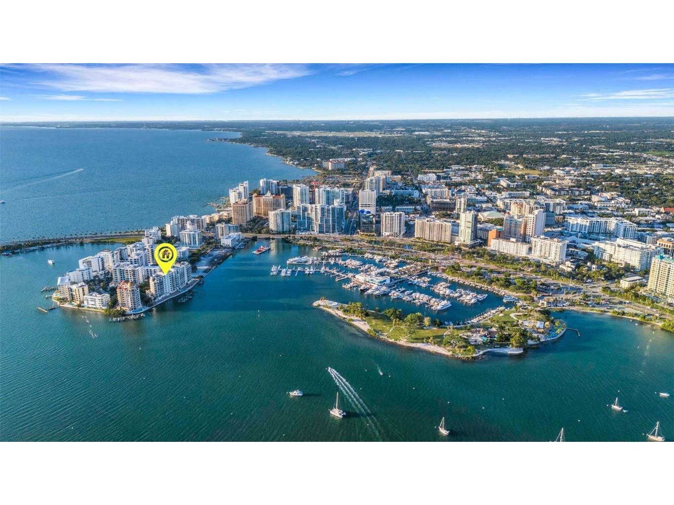 464 Golden Gate Point #403 Sarasota FL 34236 A4666344 image81