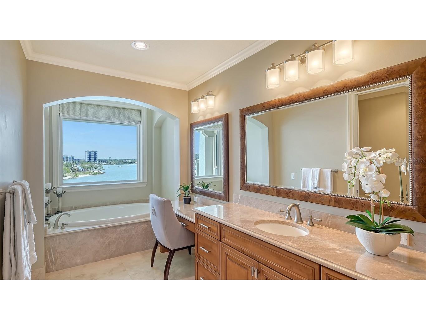 464 Golden Gate Point #702 Sarasota FL 34236 - SARASOTA BAY A4667652 image22