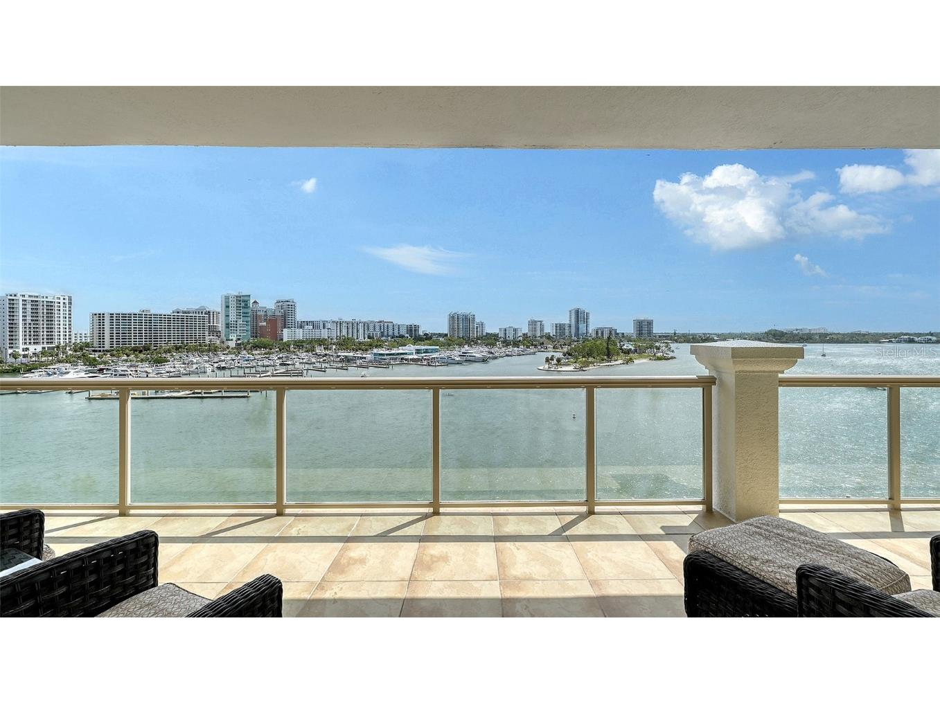 464 Golden Gate Point #702 Sarasota FL 34236 - SARASOTA BAY A4667652 image3