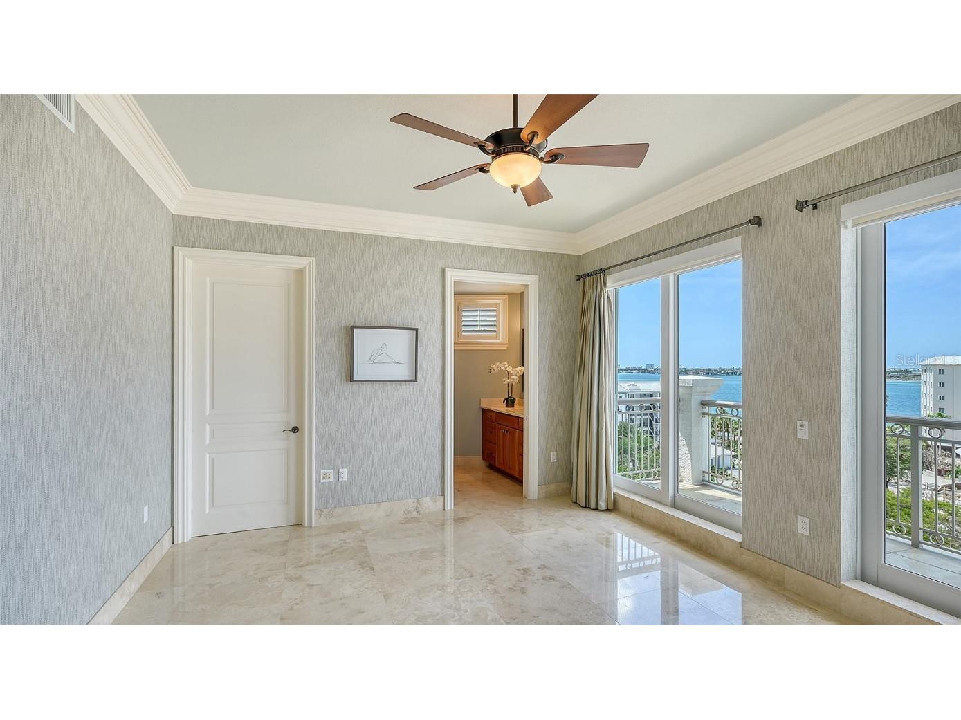 464 Golden Gate Point #702 Sarasota FL 34236 - SARASOTA BAY A4667652 image32