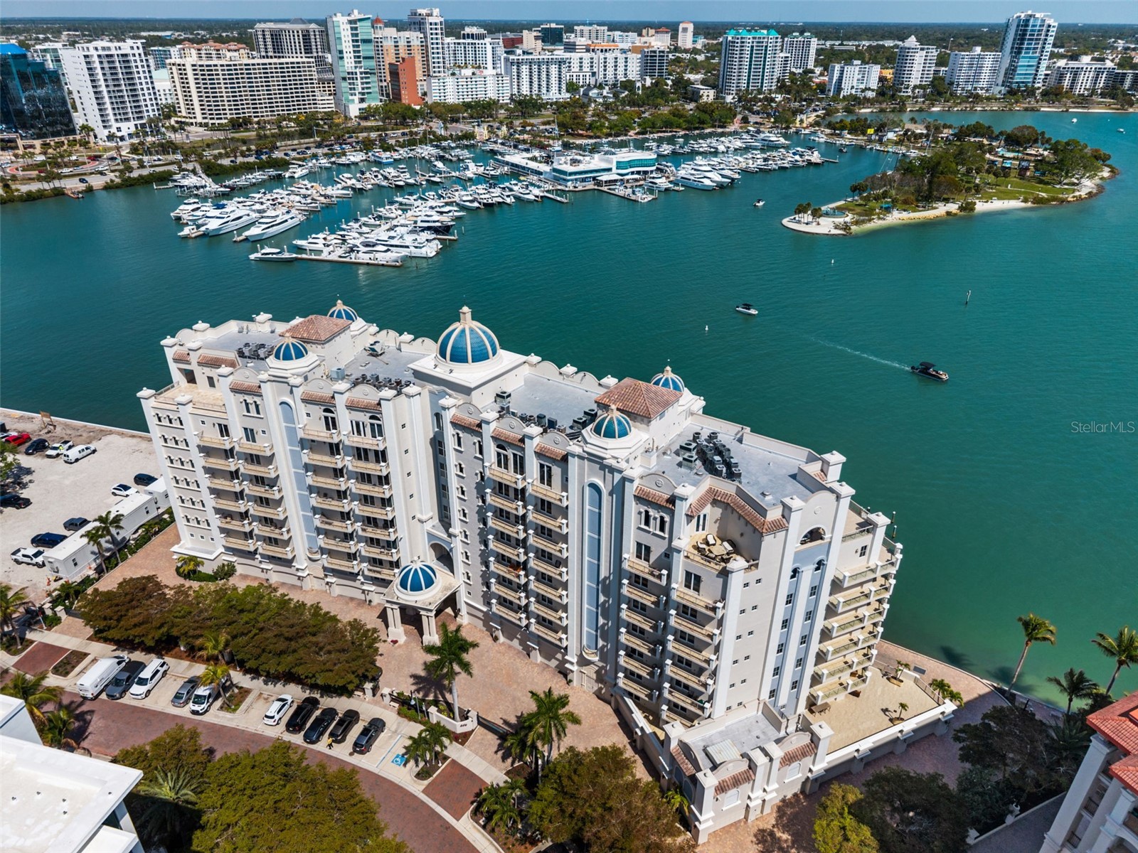 464 Golden Gate Point #703 Sarasota FL 34236 - SARASOTA BAY A4685865 image1