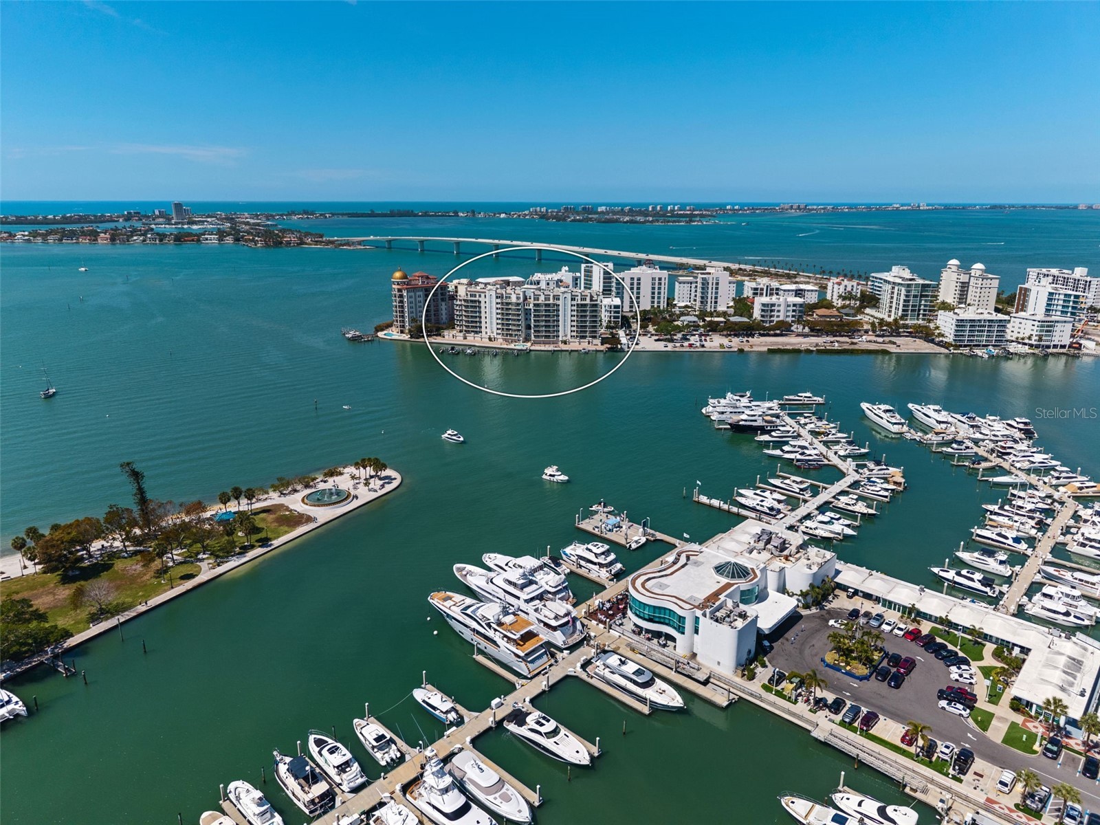 464 Golden Gate Point #703 Sarasota FL 34236 - SARASOTA BAY A4685865 image2