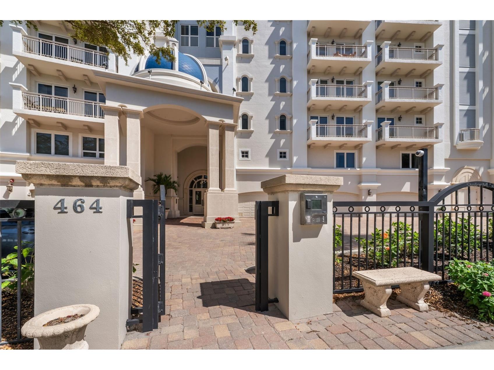 464 Golden Gate Point #703 Sarasota FL 34236 - SARASOTA BAY A4685865 image5