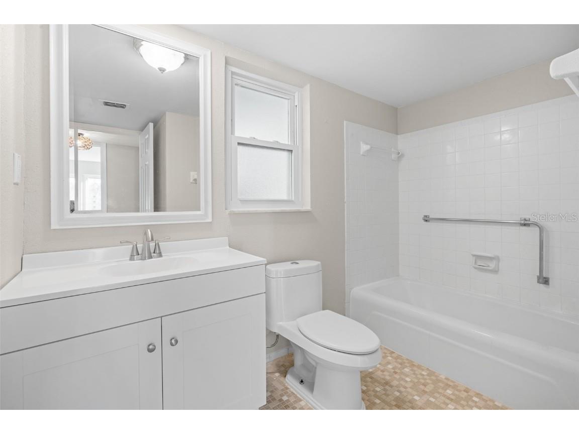 464 N Paula Drive #106 Dunedin FL 34698 TB8403605 image15