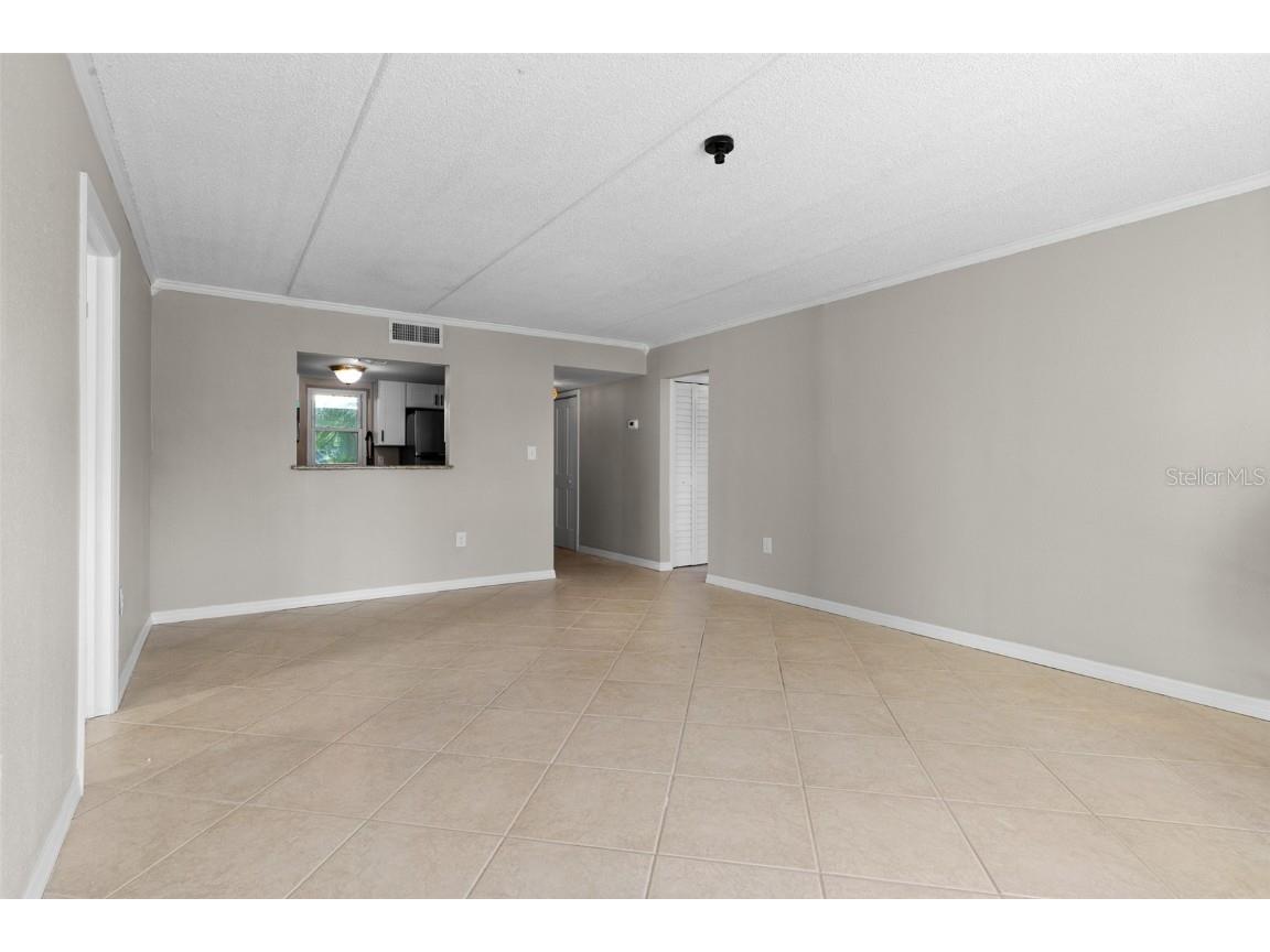 464 N Paula Drive #106 Dunedin FL 34698 TB8403605 image6