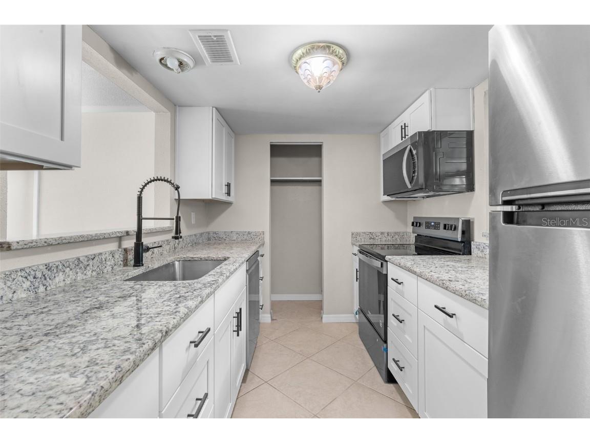 464 N Paula Drive #106 Dunedin FL 34698 TB8403605 image7