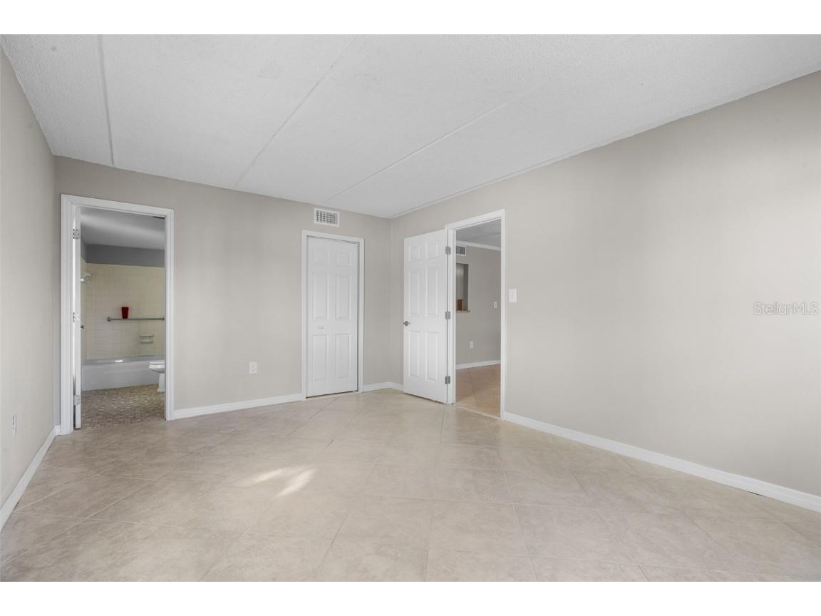 464 N Paula Drive #106 Dunedin FL 34698 TB8403605 image9