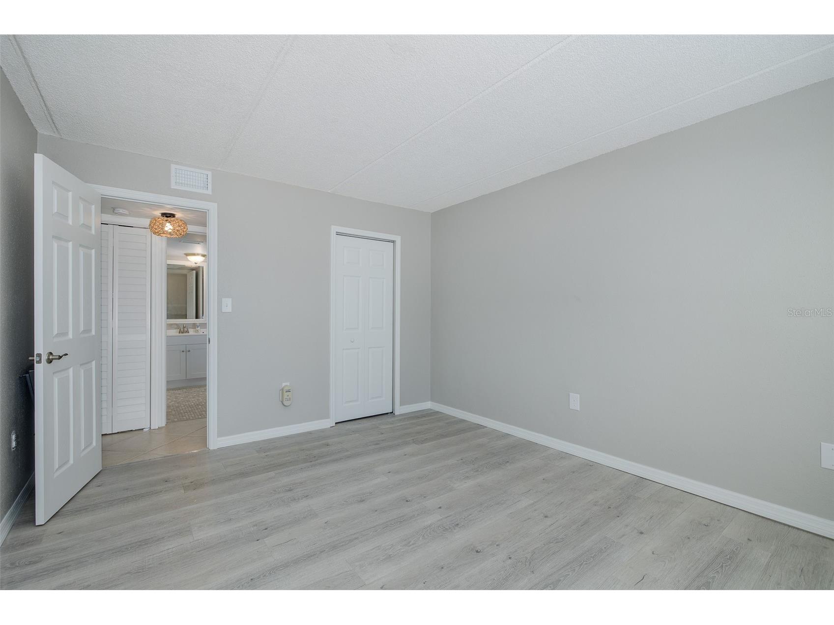 464 N Paula Drive #106 Dunedin FL 34698 W7884585 image10