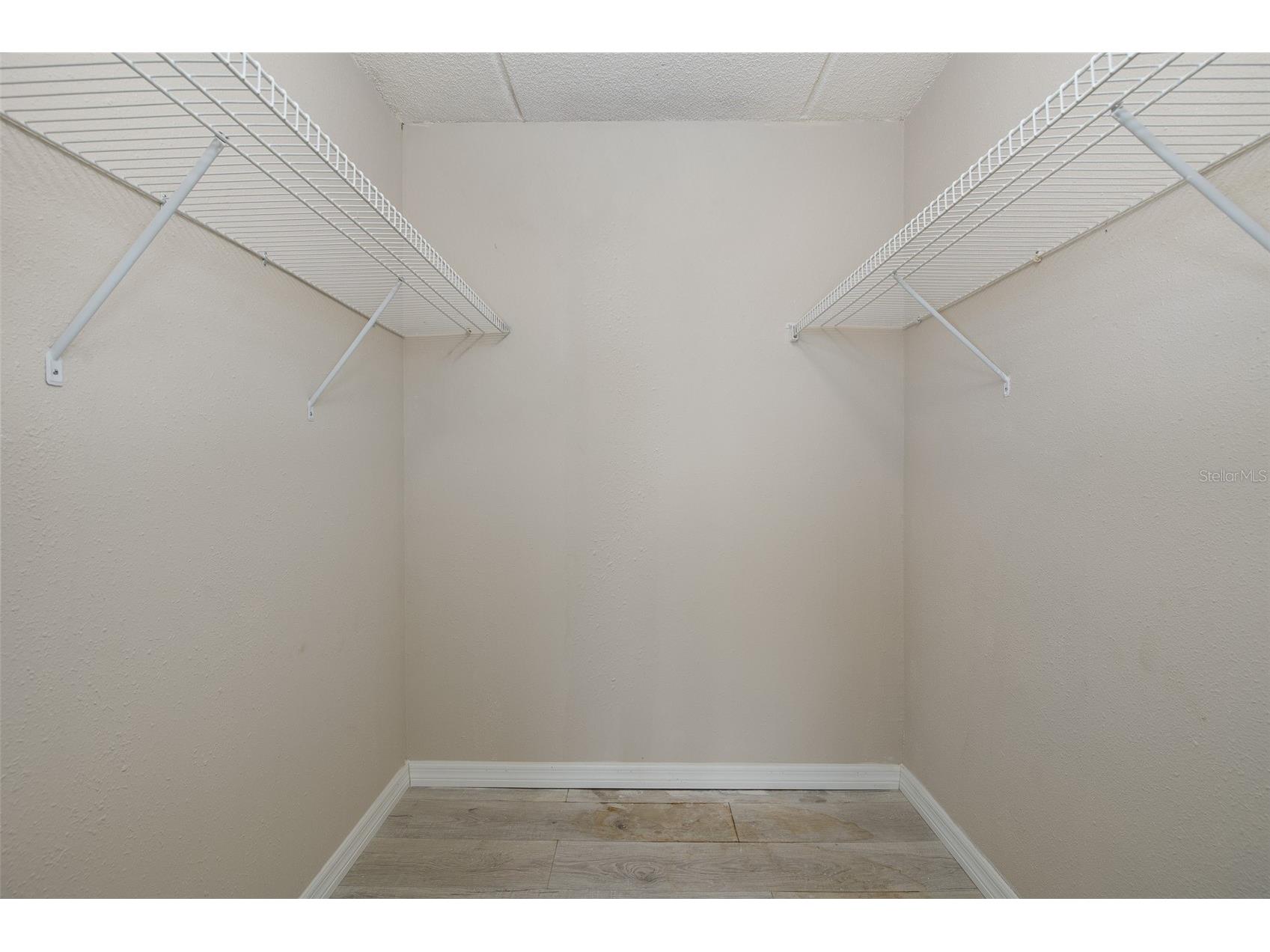 464 N Paula Drive #106 Dunedin FL 34698 W7884585 image8