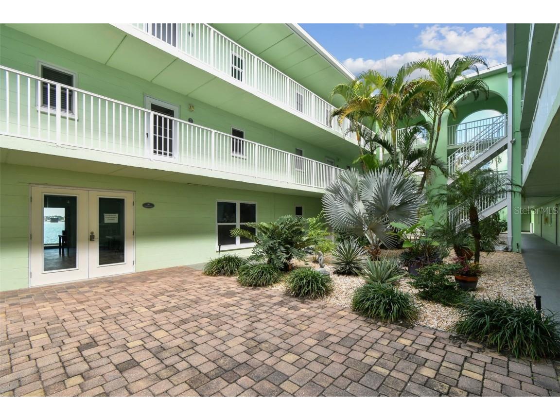 464 N Paula Drive #221 Dunedin FL 34698 TB8443507 image40