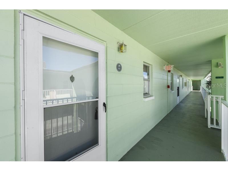 464 N Paula Drive #302 Dunedin FL 34698 U8230381 image1