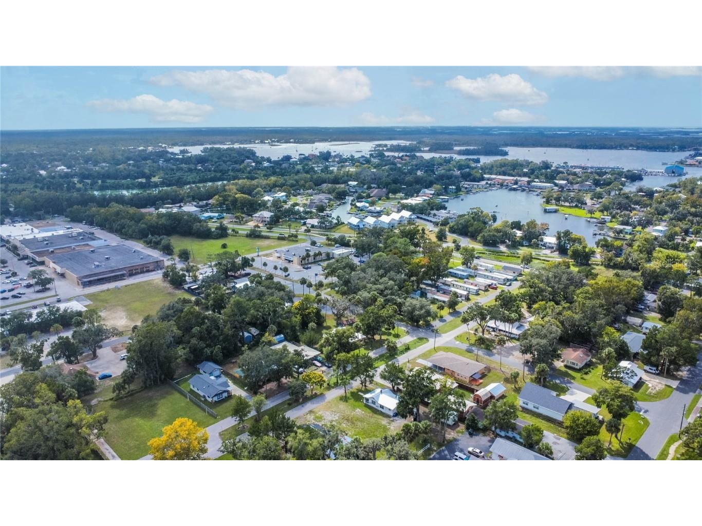 464 NE 2nd Street Crystal River FL 34429 W7857882 image17