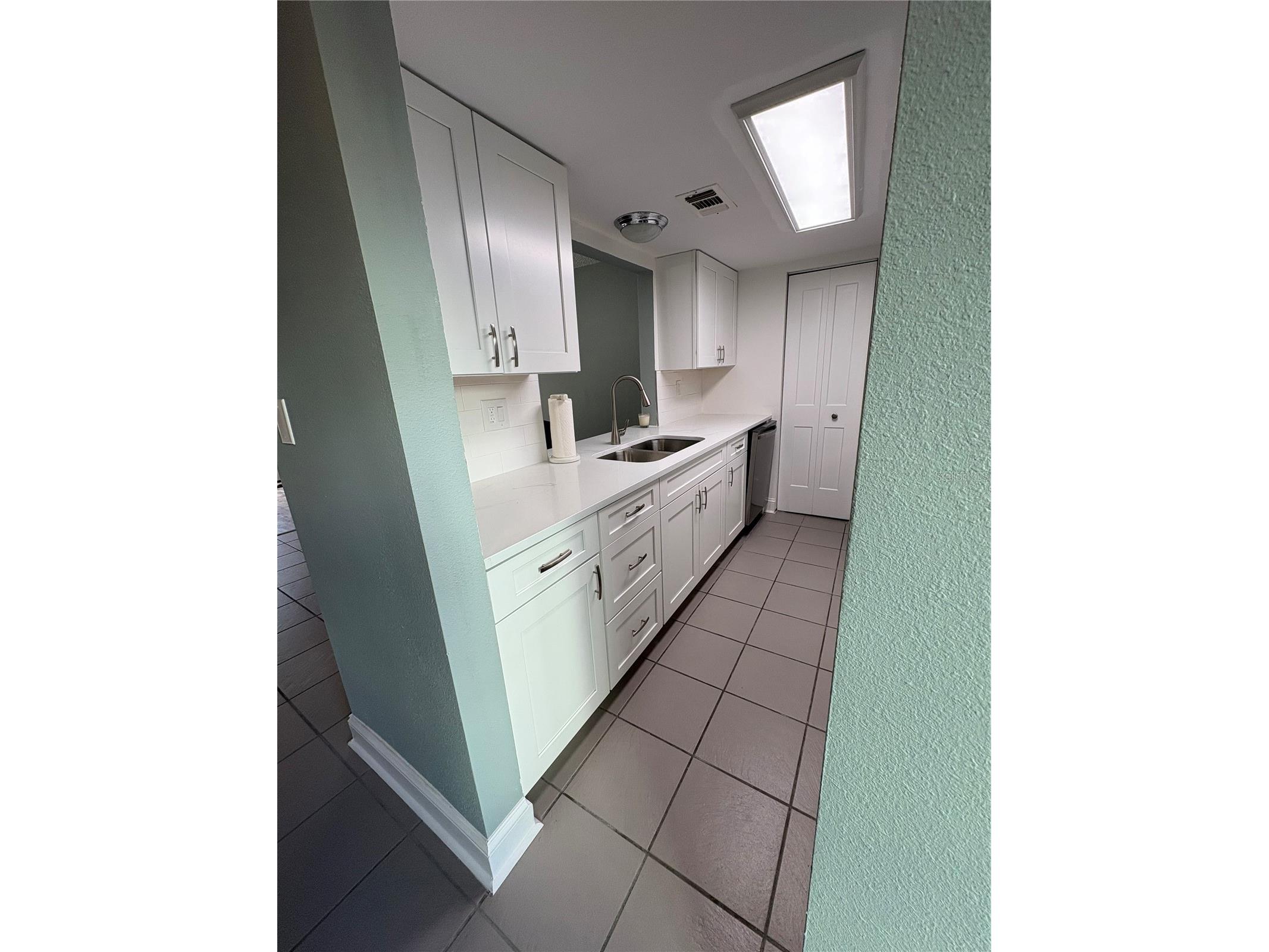 464 Paula Drive N #109 Dunedin FL 34698 TB8469862 image3