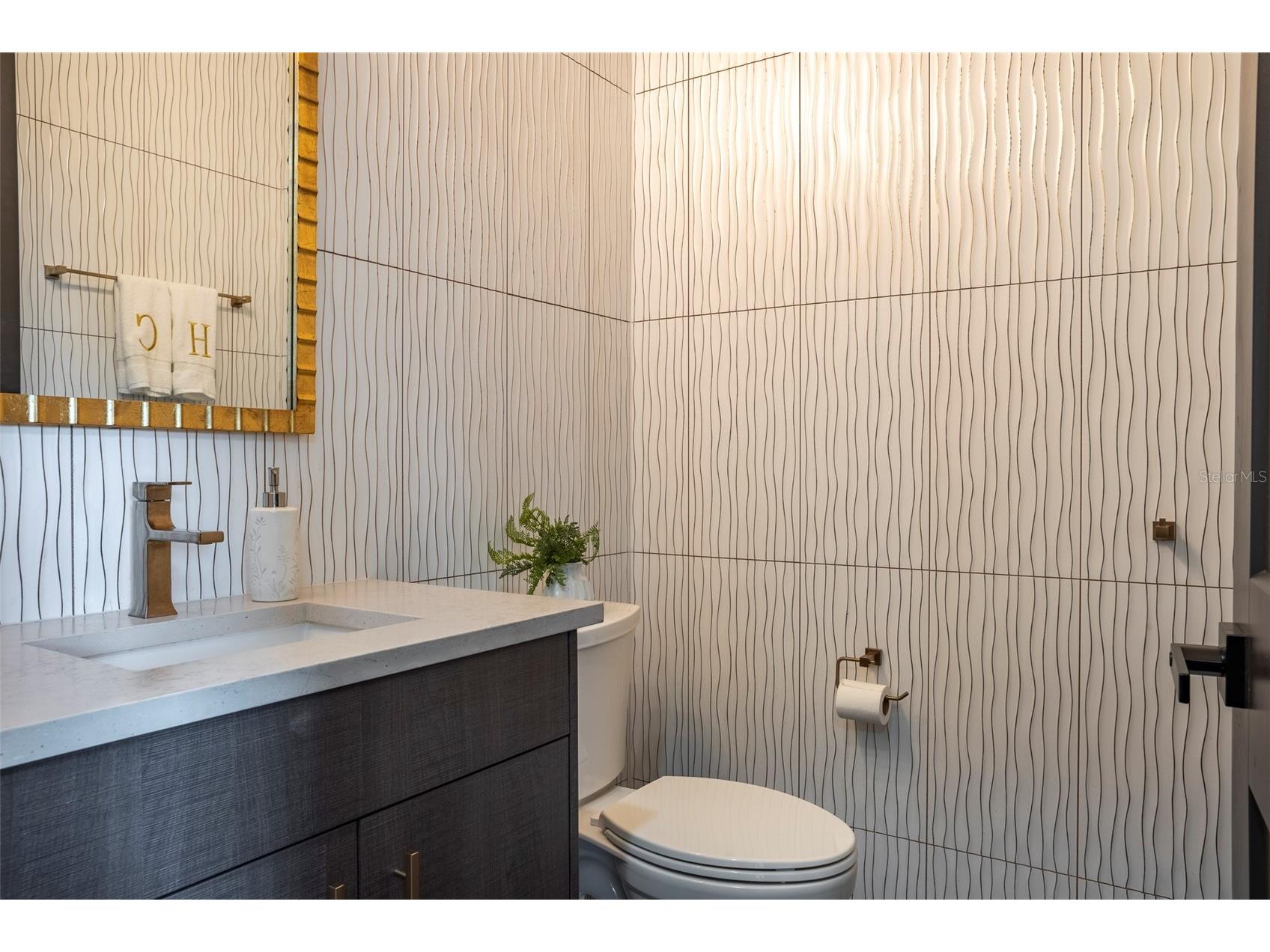 4640 35th Avenue N Saint Petersburg FL 33713 TB8482049 image16