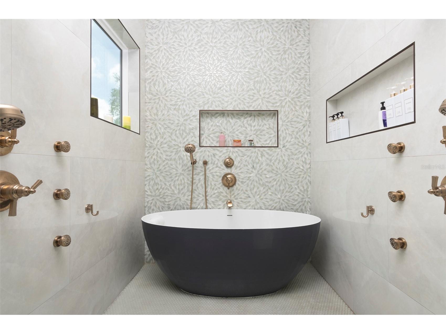 4640 35th Avenue N Saint Petersburg FL 33713 TB8482049 image26