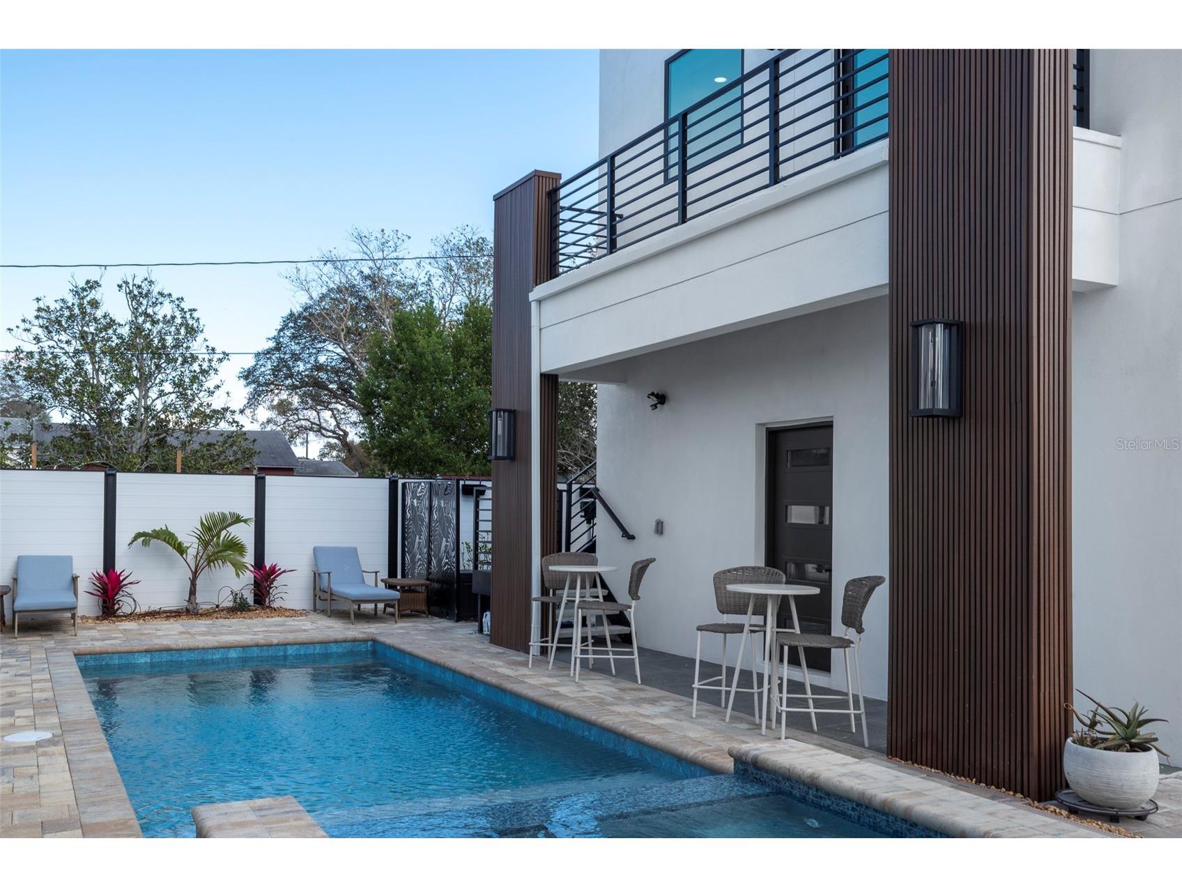 4640 35th Avenue N Saint Petersburg FL 33713 TB8482049 image4