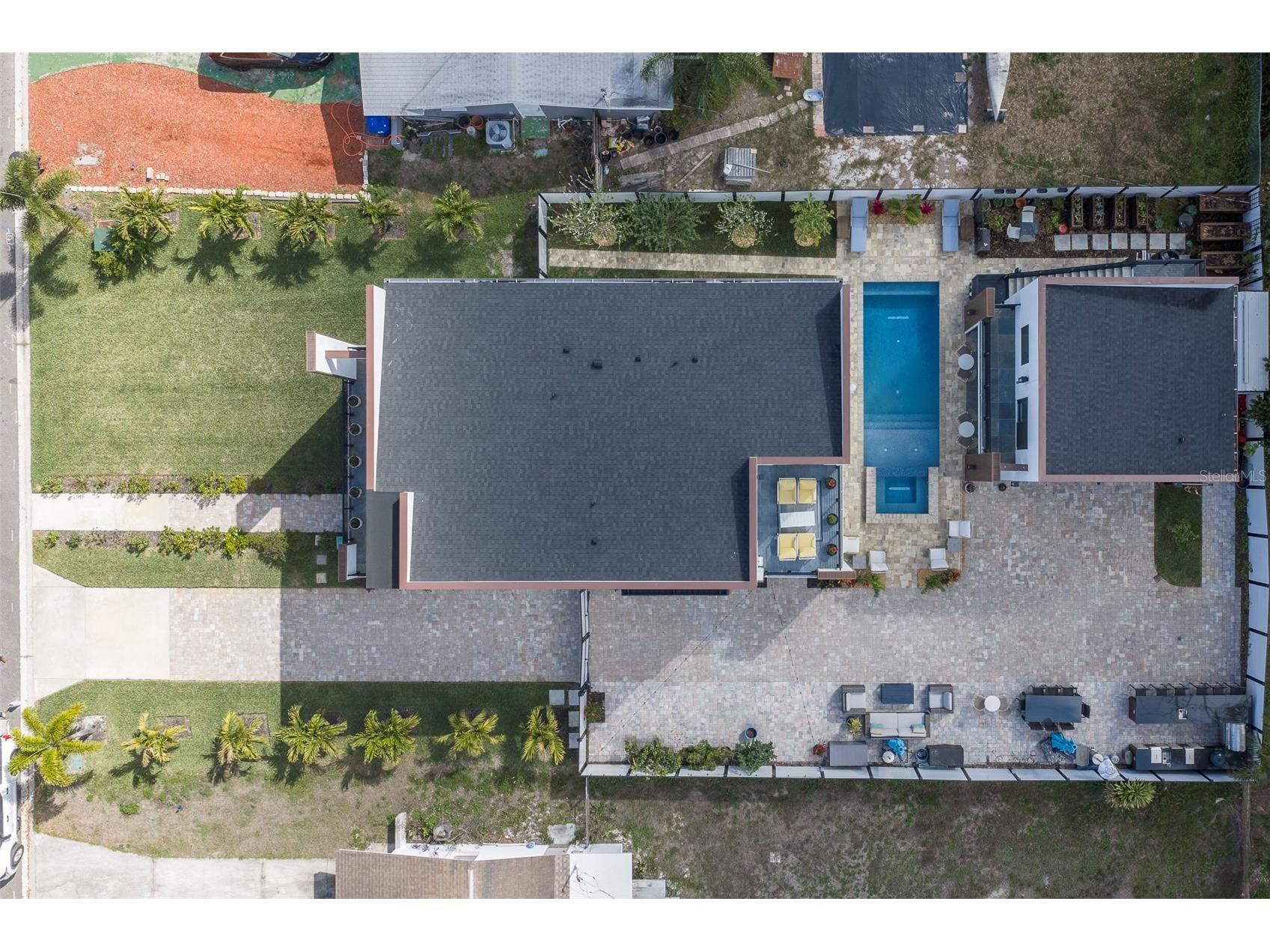 4640 35th Avenue N Saint Petersburg FL 33713 TB8482049 image70