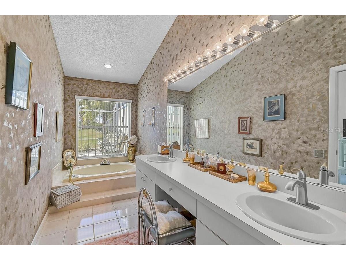 4640 Peridia Boulevard E Bradenton FL 34203 A4680806 image14