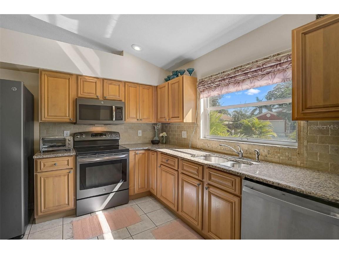 4640 Sanibel Way Bradenton FL 34203 A4670666 image8