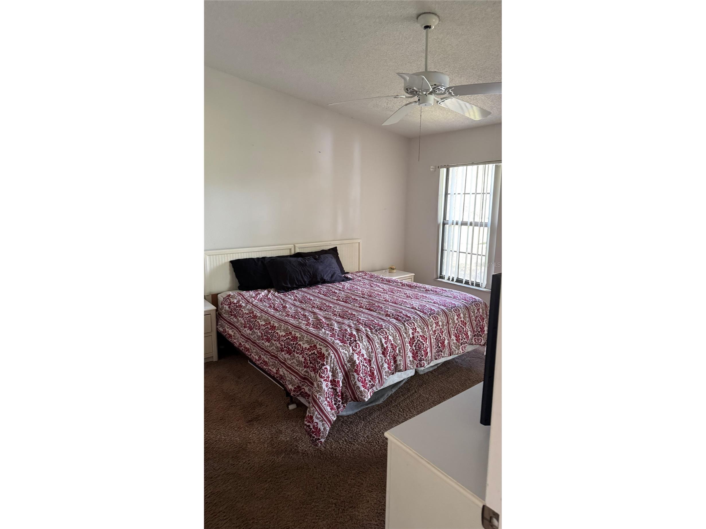 4640 Weybridge #12 Sarasota FL 34235 A4677826 image16